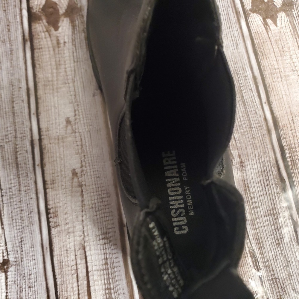 CUSHIONAIRE Women's Sasha Slip-On Chelsea boot +Memory Foam Black 8.5 M - Picture 10 of 11
